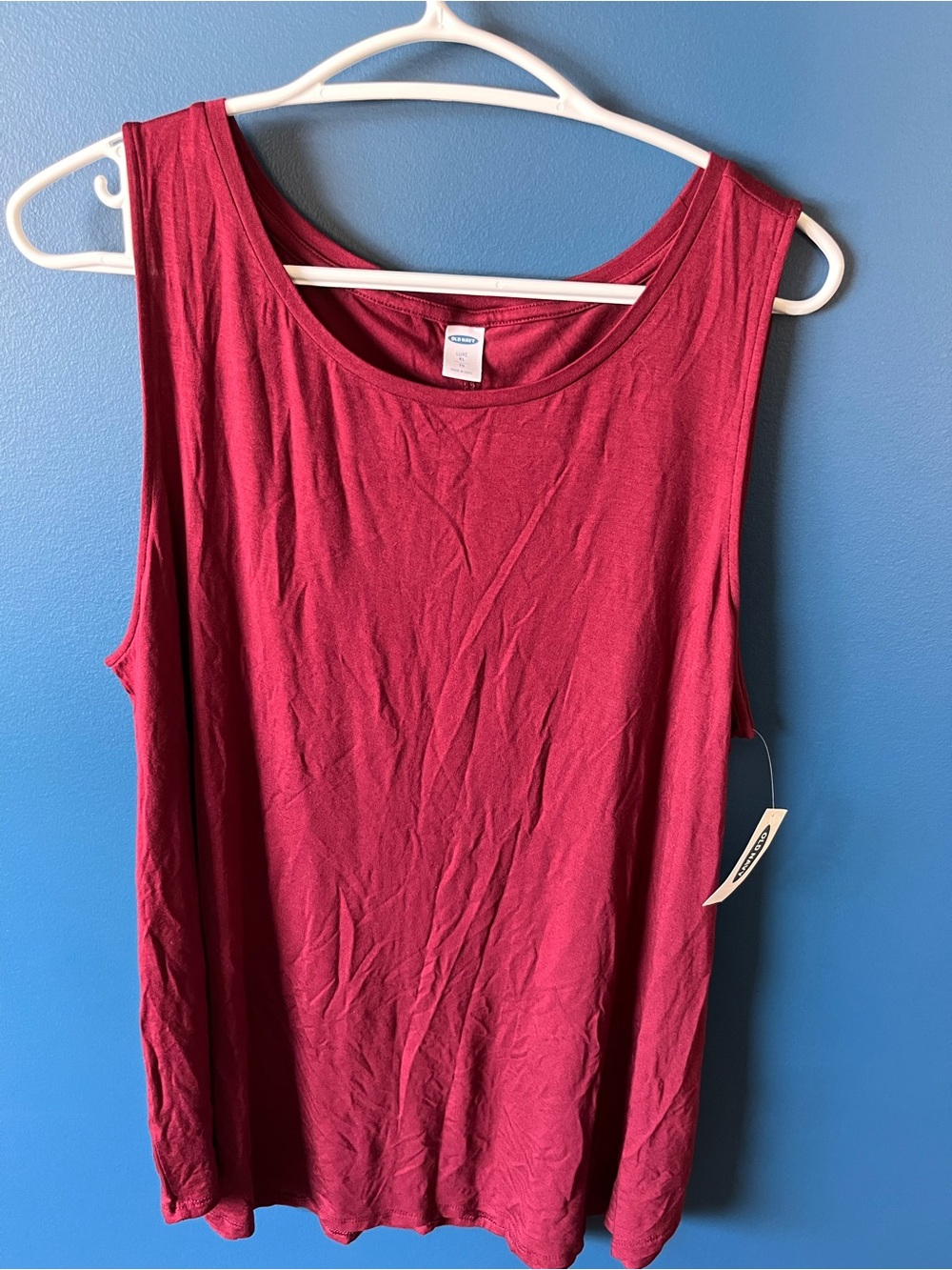 Old Navy Burgundy Scoop Neck Tank Top